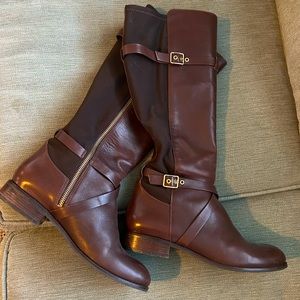 Cole Haan riding boots in good used condition. Size 8. Gold hardware.